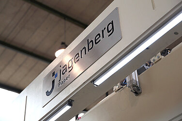 Jagenberg Paper Neumaschine Rollenschneider